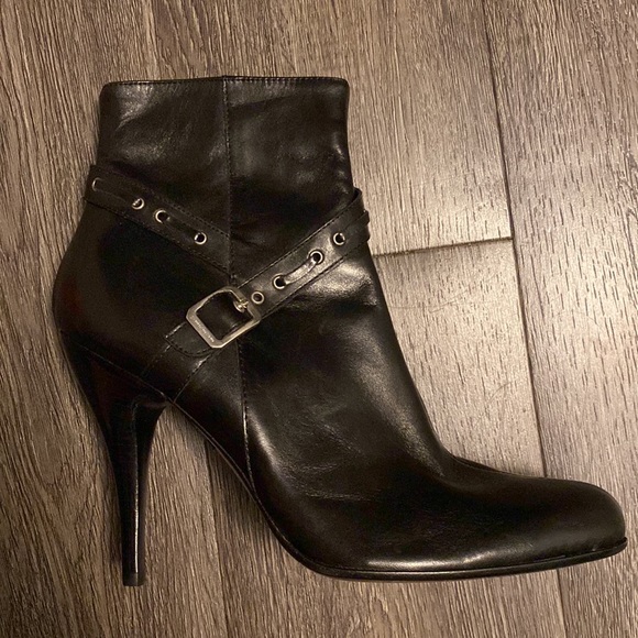 Versus Versace Leather Booties NEW - Picture 4 of 13